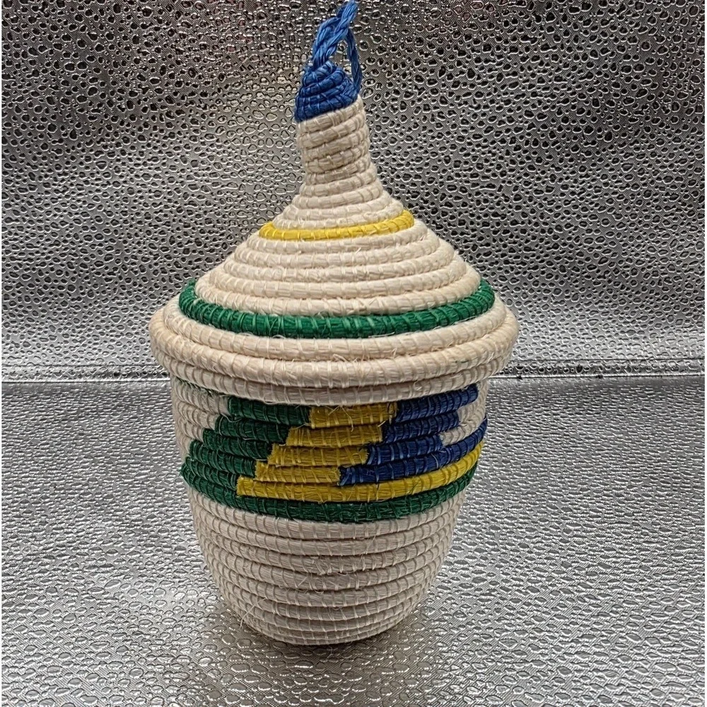 Handwoven Coiled Friendship Basket – 5 in Lidded‎ – Multicolored – Artisan Craft